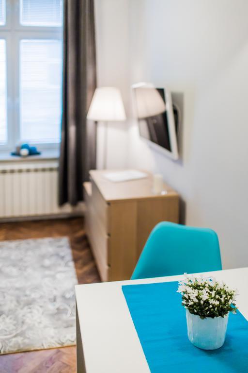 Apartwawel Wroblewskiego Красков Стая снимка